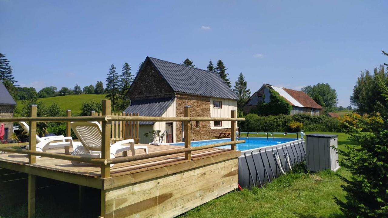 Gite "La Renaudaie" - Piscine Juvigny Les Vallees Екстериор снимка